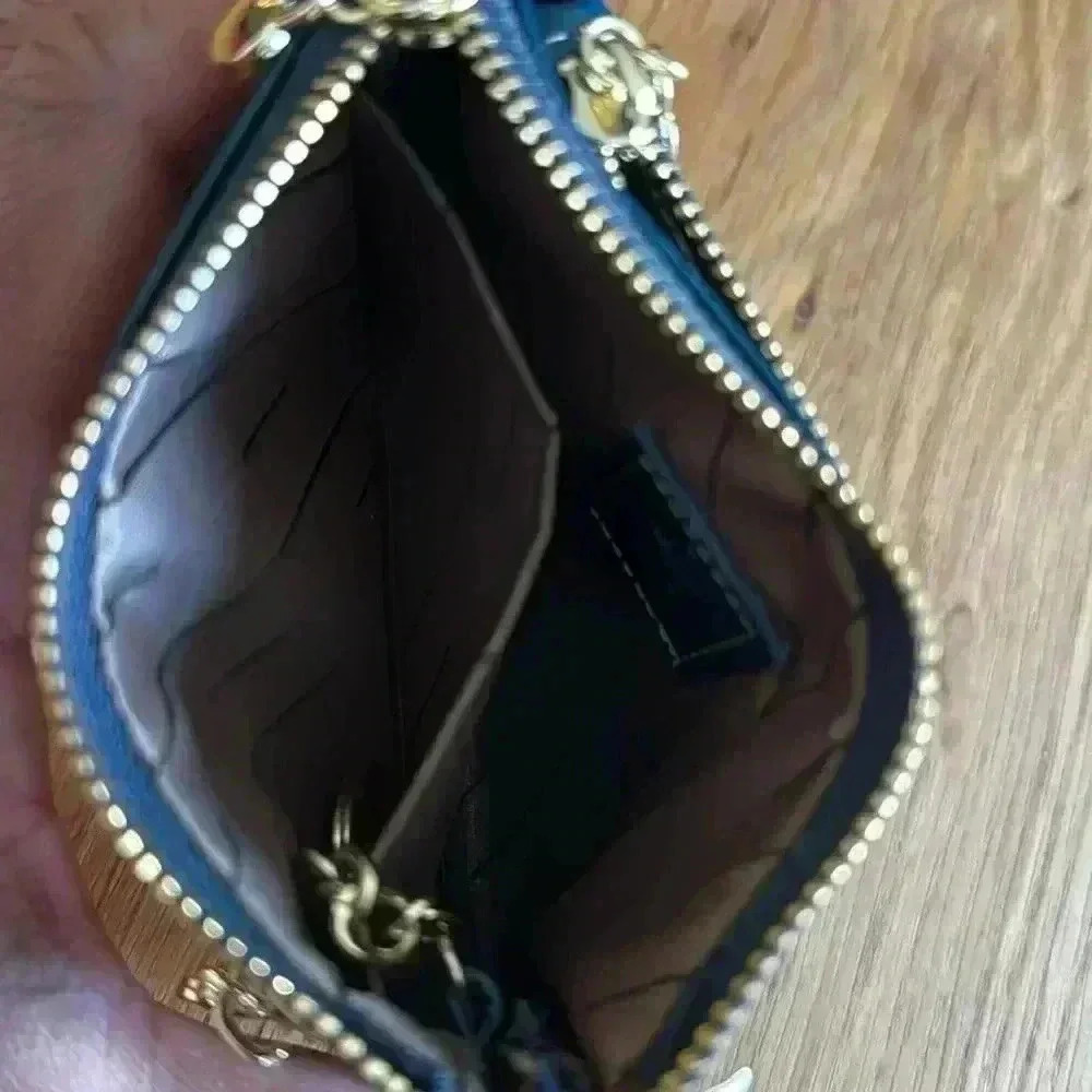 Leather coin purse- Blue leather w/ 3 Zip compartments - Picture 3 of 3